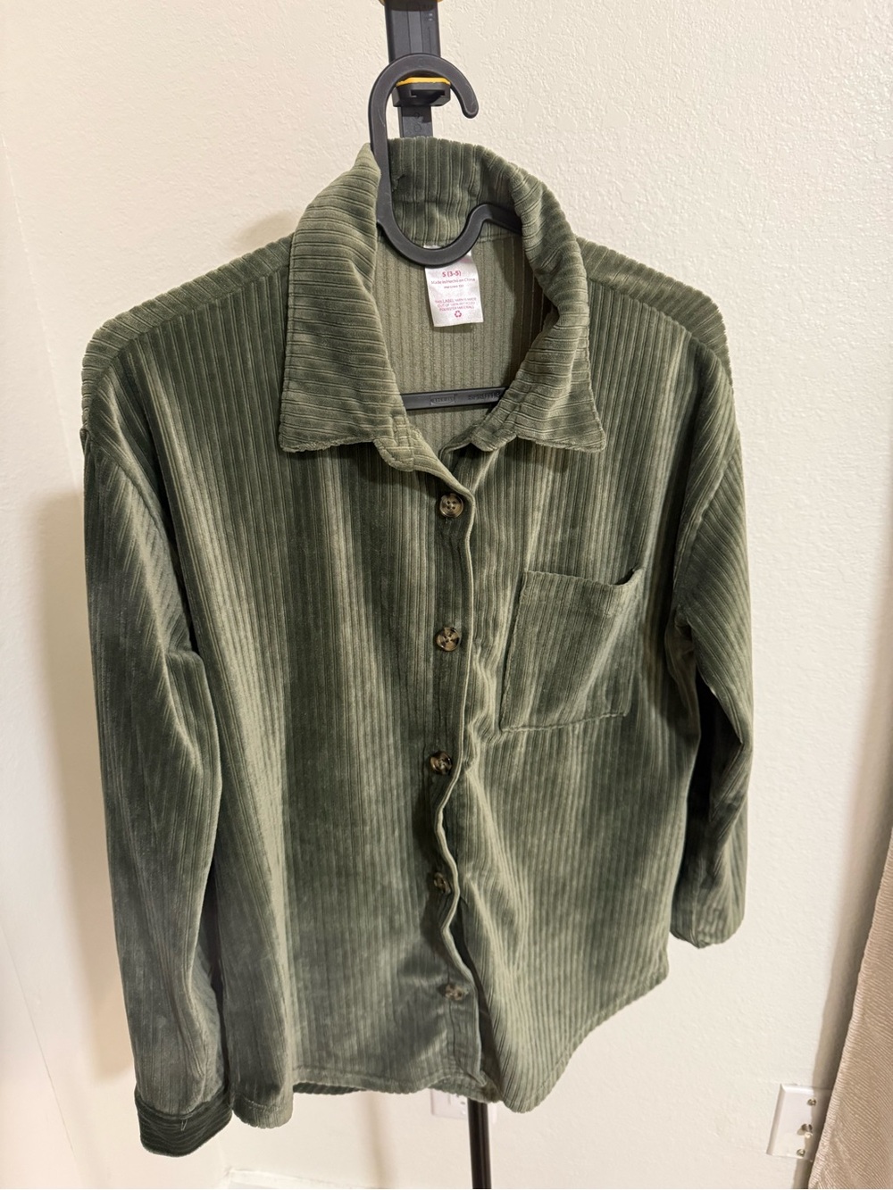 Corduroy Button-Up Jacket in Olive Green - Unbranded